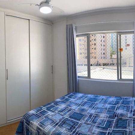 101- Lindo Apartamento Amplo E Decorado, 2 Quartos, Sala, Cozinha Completa, Mobiliario Moderno, Lavanderia , Excelente Localizacao No Bairro Bigorrilho Curitiba Buitenkant foto