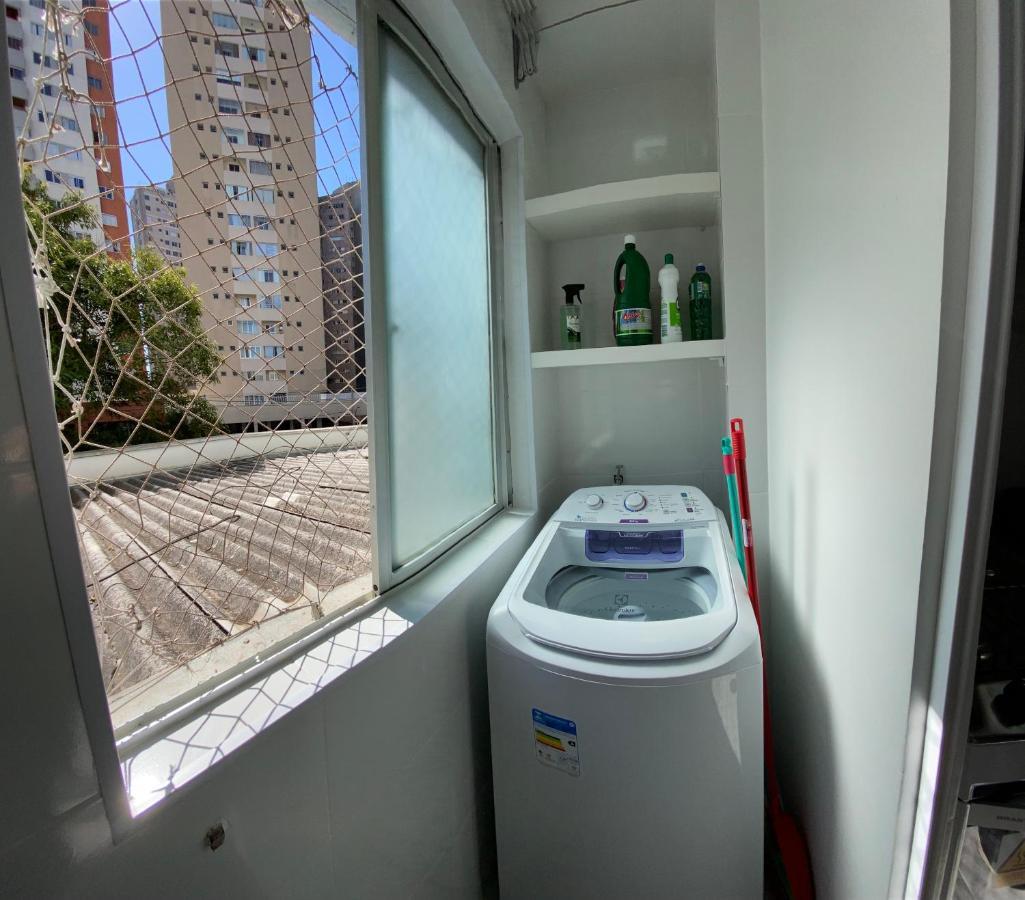 101- Lindo Apartamento Amplo E Decorado, 2 Quartos, Sala, Cozinha Completa, Mobiliario Moderno, Lavanderia , Excelente Localizacao No Bairro Bigorrilho Curitiba Buitenkant foto