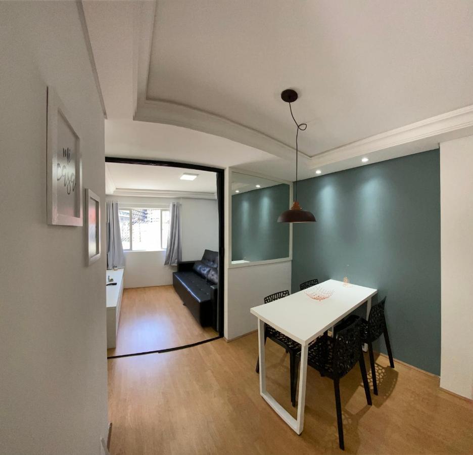 101- Lindo Apartamento Amplo E Decorado, 2 Quartos, Sala, Cozinha Completa, Mobiliario Moderno, Lavanderia , Excelente Localizacao No Bairro Bigorrilho Curitiba Buitenkant foto